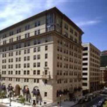 Hotel AKA Back Bay (ex. Loews Boston Hotel)